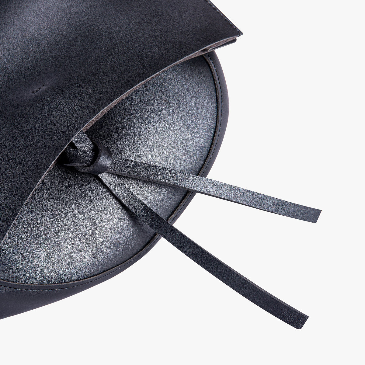 Sac bandoulière vintage en simili cuir avec pompon