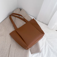 Sac cabas trapèze en simili cuir à anses