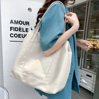 Sac cabas en simili cuir avec porte-clés intégré