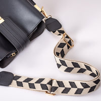 Sac bandoulière en simili cuir à fermoir métallique