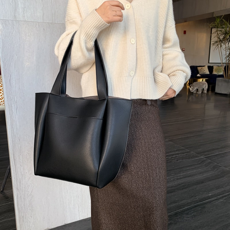 Sac cabas trapèze en simili cuir à anses