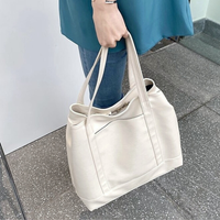 Sac cabas en simili cuir avec porte-clés intégré