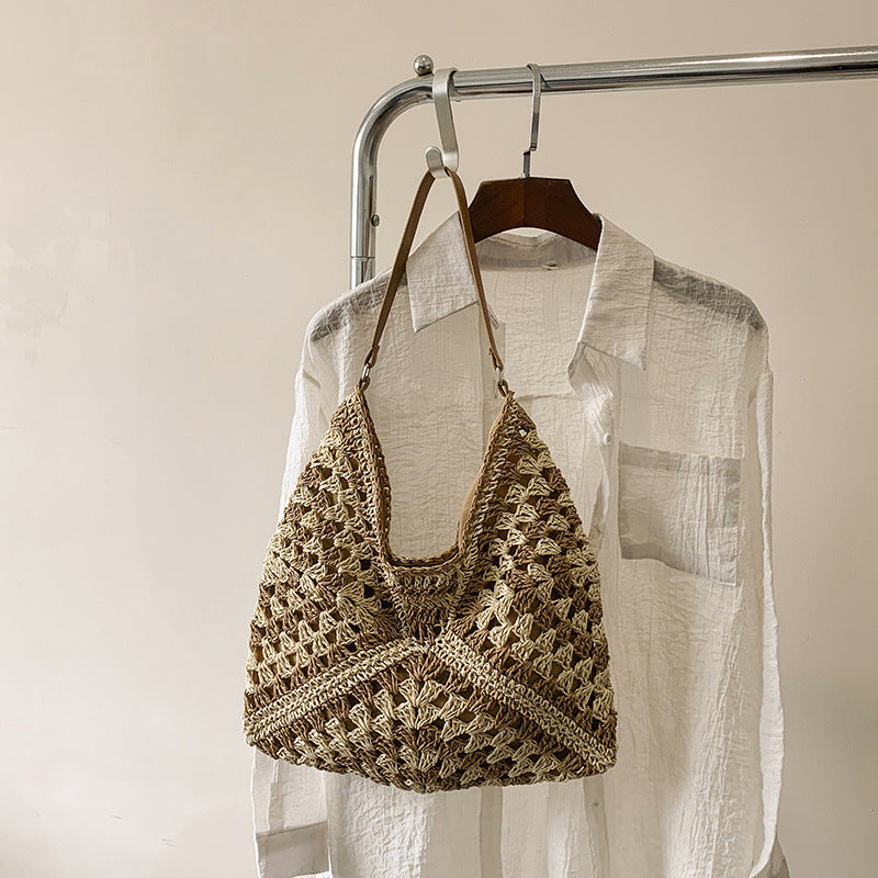 Sac cabas en paille à fermeture magnétique