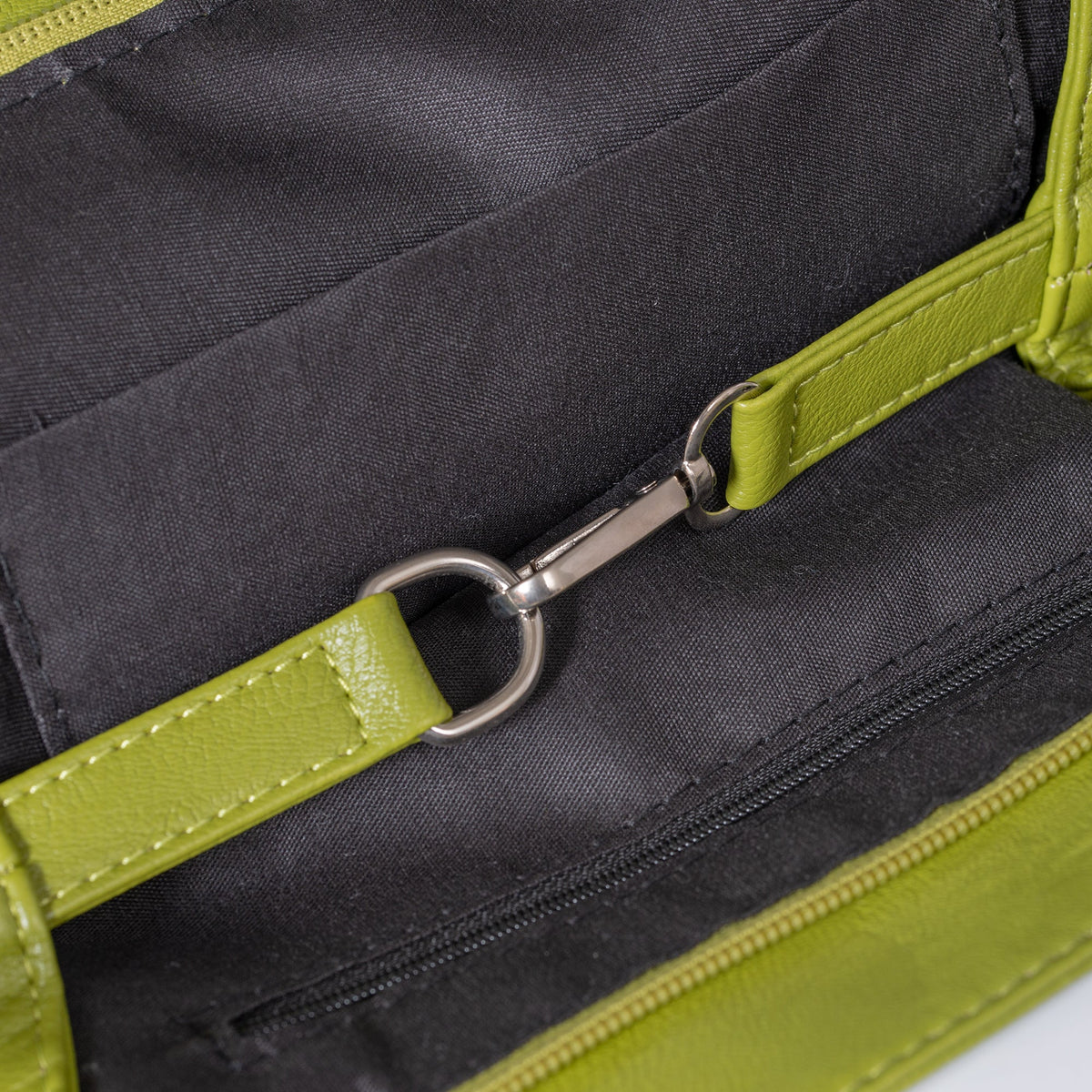 Sac cabas en simili cuir avec porte-clés intégré