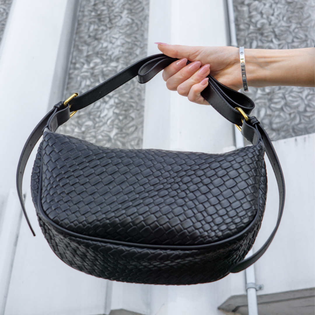Sac croissant en simili cuir à détail tressé
