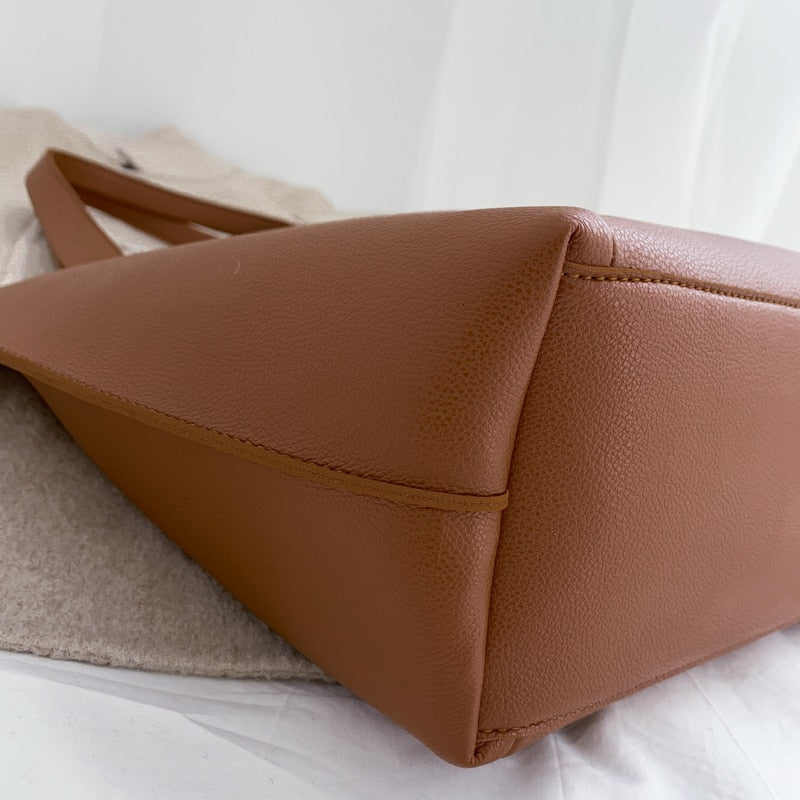 Sac cabas trapèze en simili cuir à anses