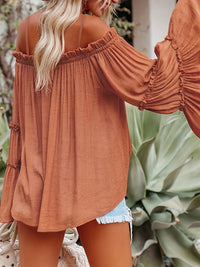Arkemio top-yasmine-femme-avec-volants-elegance-et-style-feminin