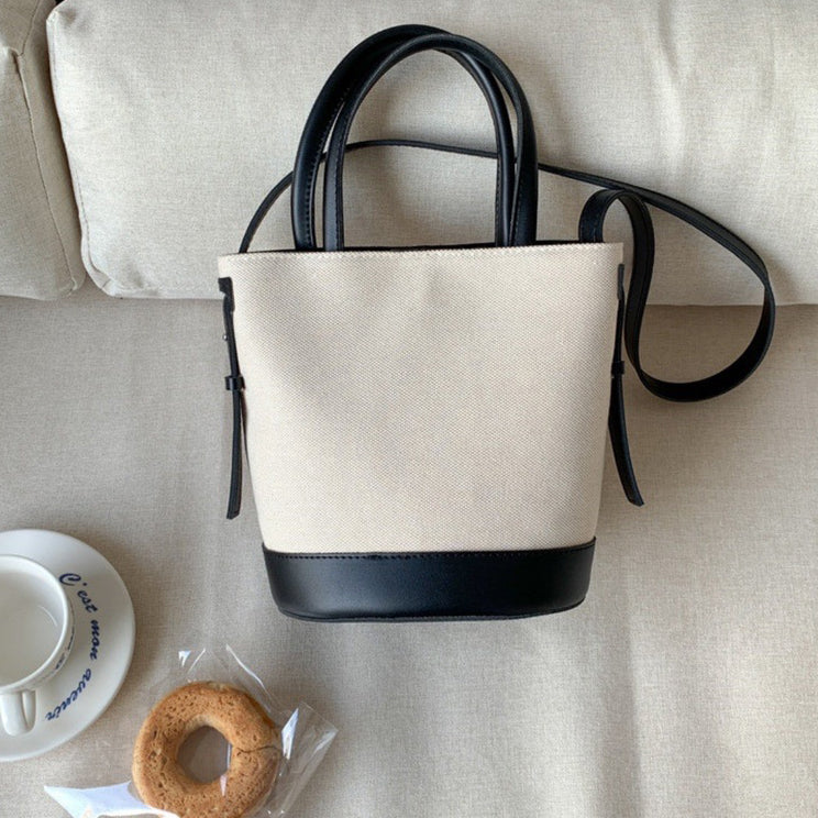 Sac seau en toile texturée à bandoulière réglable