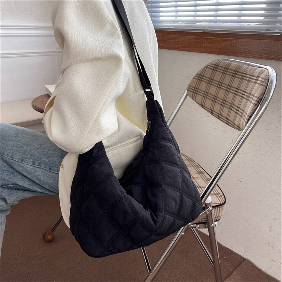 Sac bandoulière matelassé en nylon à motif losange