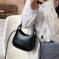 Petit sac bandoulière minimaliste en simili cuir