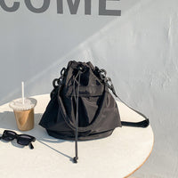 Sac seau bandoulière en nylon à cordon