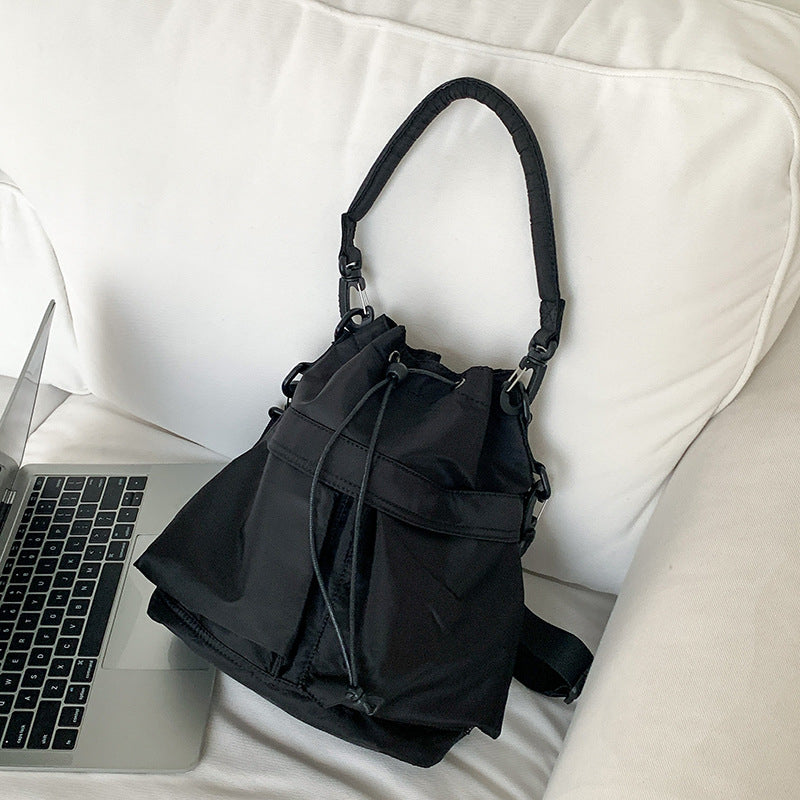 Sac seau bandoulière en nylon à cordon