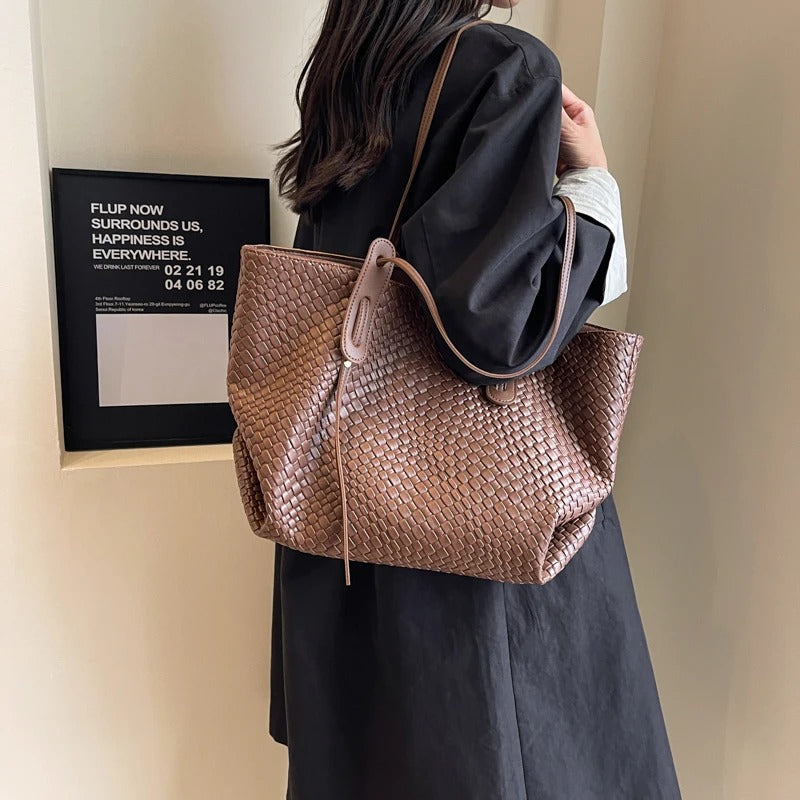 Sac cabas tressé en simili cuir à anses larges