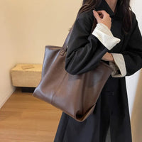 Sac cabas zippé en simili cuir