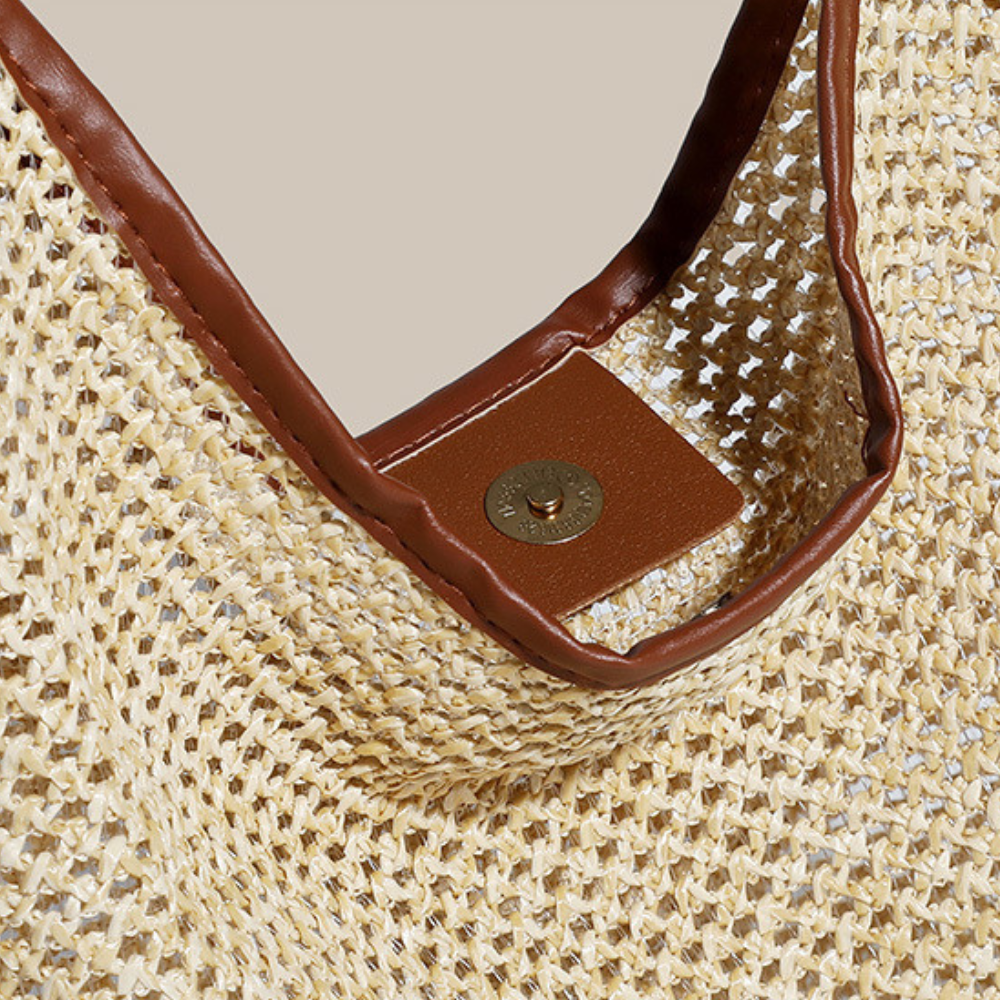 Sac hobo en paille tressée avec pochette amovible