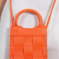 Mini sac à main tressé en simili cuir