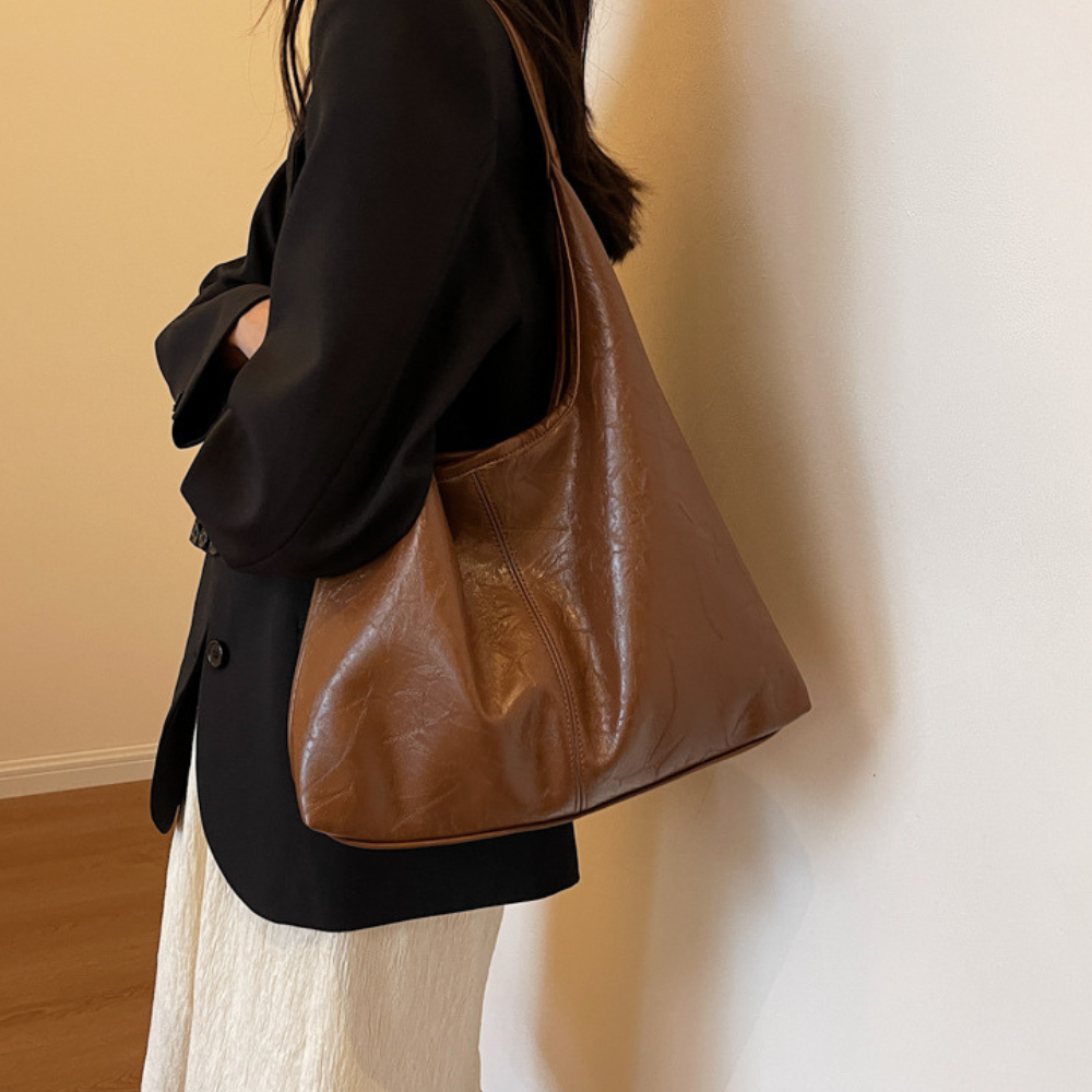 Sac hobo en simili cuir lisse avec pochette