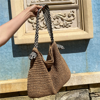 Sac en paille à anse en corde tressée bicolore