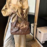 Sac à main structuré en simili cuir à poches avant