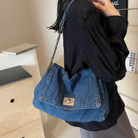 Sac à main en jean recyclé à chaînes