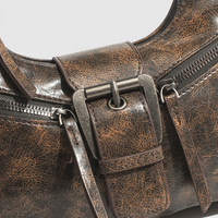 Sac bandoulière style Y2K en simili cuir