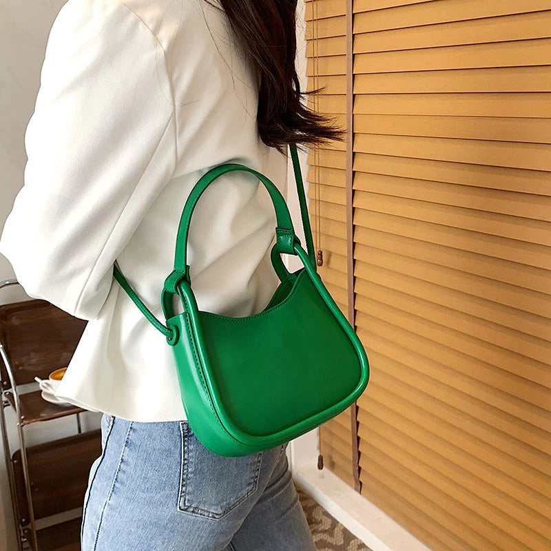 Petit sac bandoulière minimaliste en simili cuir