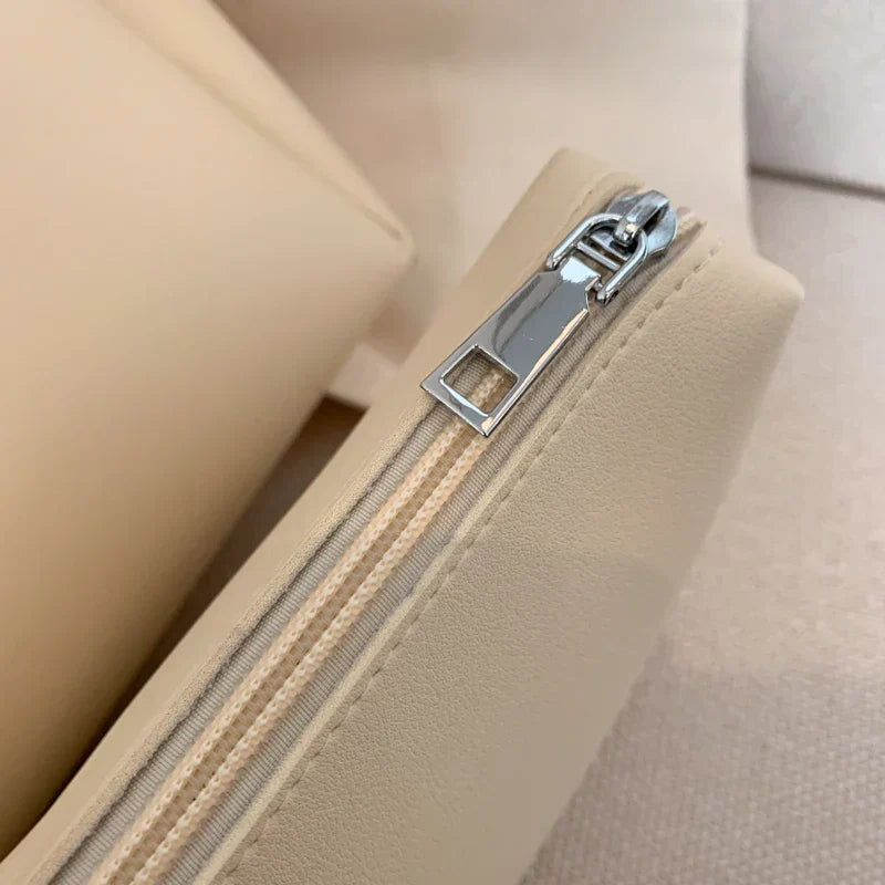 Sac hobo en simili cuir avec pochette assortie