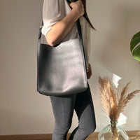 Sac cabas carré en simili cuir à anses réglables