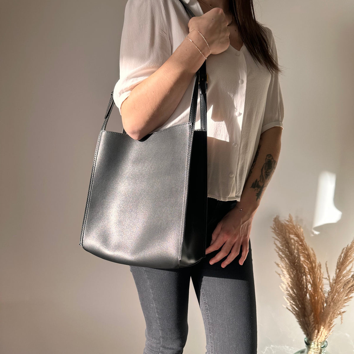 Sac cabas carré en simili cuir à anses réglables