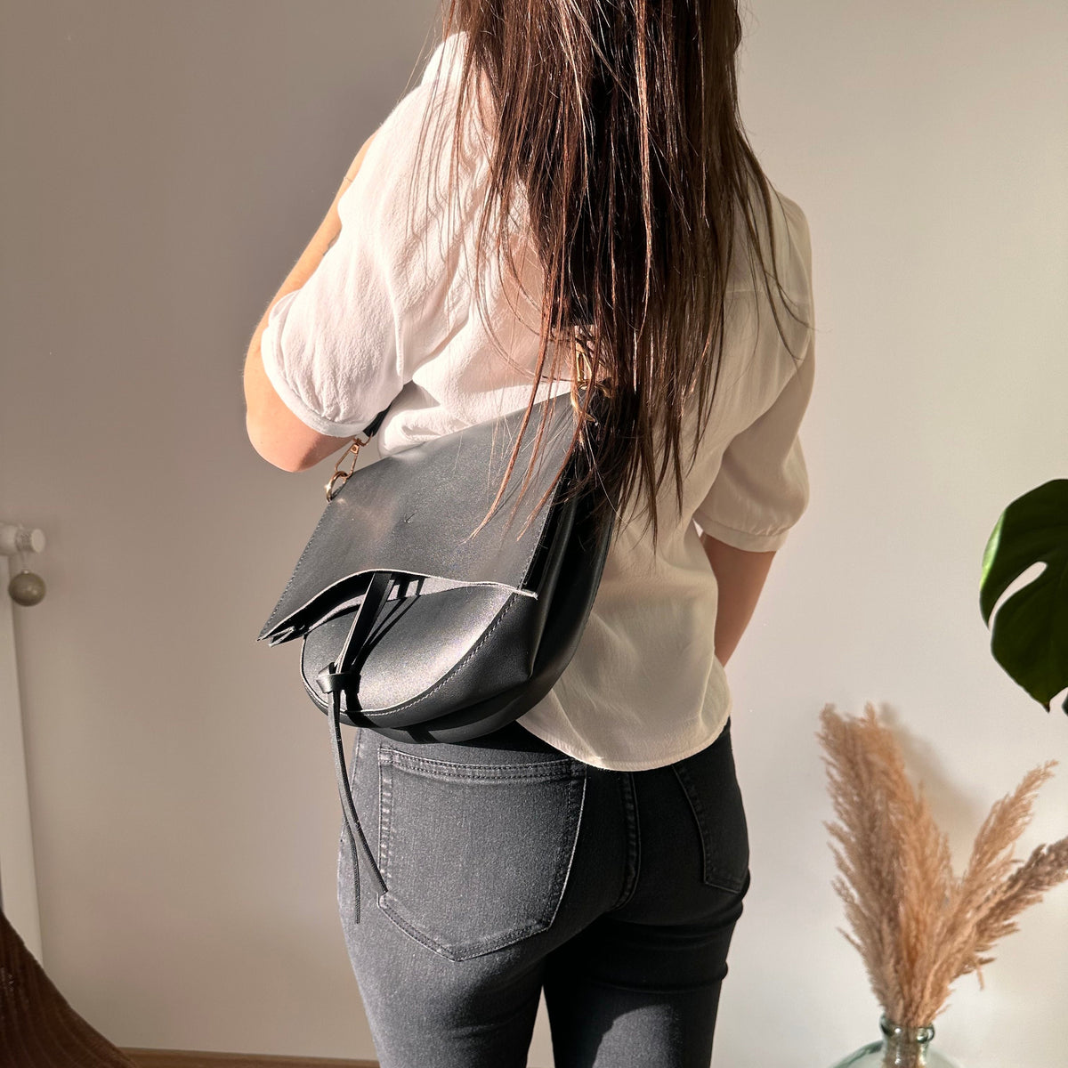 Sac bandoulière vintage en simili cuir avec pompon