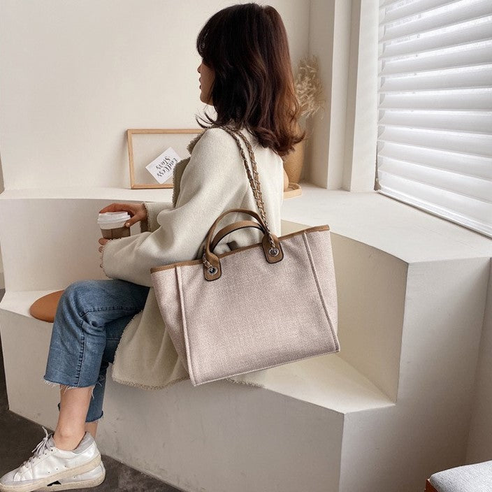Sac cabas vintage en toile à bandoulière chaîne