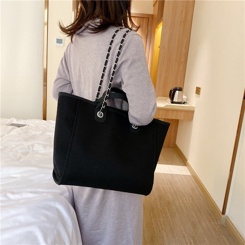 Sac cabas vintage en toile à bandoulière chaîne