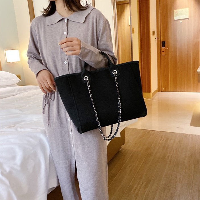 Sac cabas vintage en toile à bandoulière chaîne
