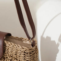 Sac bandoulière en paille et simili cuir