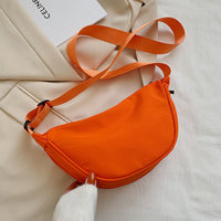 Sac bandoulière minimaliste en nylon