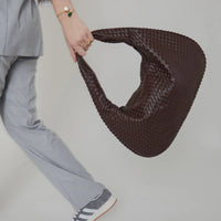 Sac hobo tressé en simili cuir à fermeture zippée