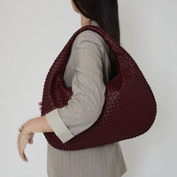 Sac hobo tressé en simili cuir à fermeture zippée