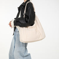Sac cabas rembourré en nylon à bandoulière large