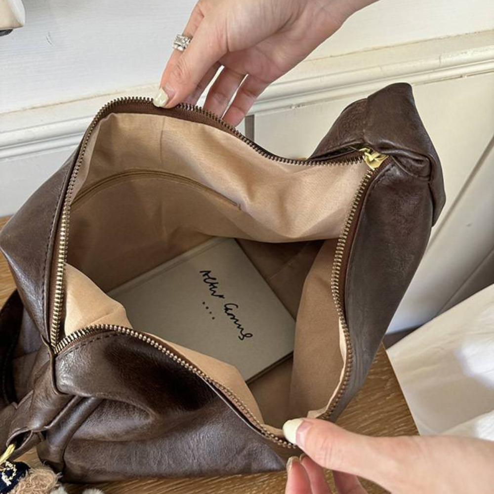 Sac hobo en simili cuir froissé