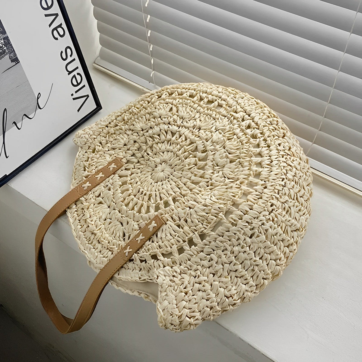 Maxi sac cabas en paille avec finitions simili cuir
