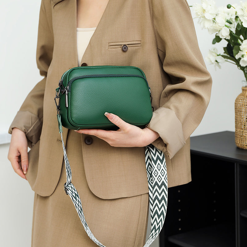 Petit sac bandoulière en simili cuir à sangle brodée
