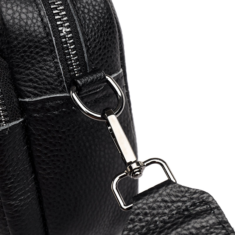 Petit sac bandoulière en simili cuir à sangle brodée