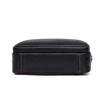 Petit sac bandoulière en simili cuir à sangle brodée
