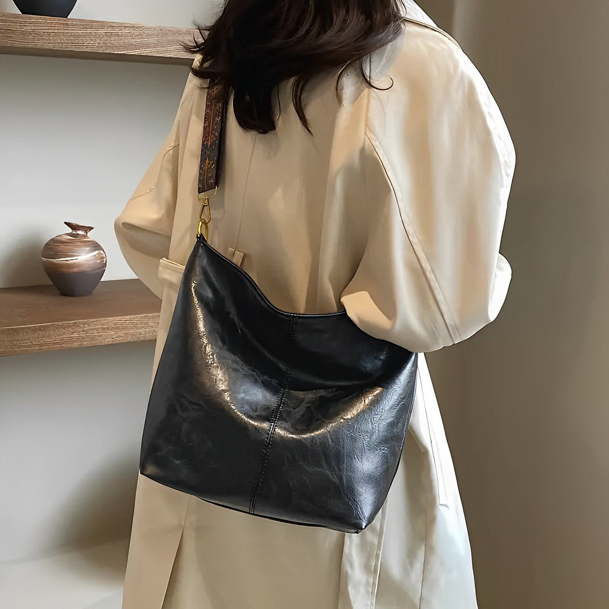 Sac bandoulière en simili cuir à sangle en tissu