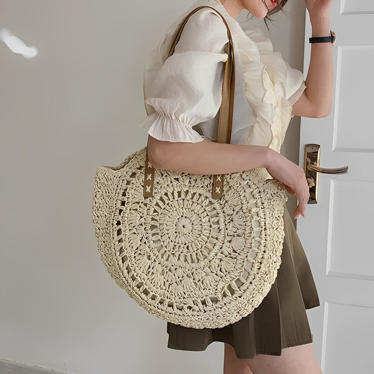 Maxi sac cabas en paille avec finitions simili cuir