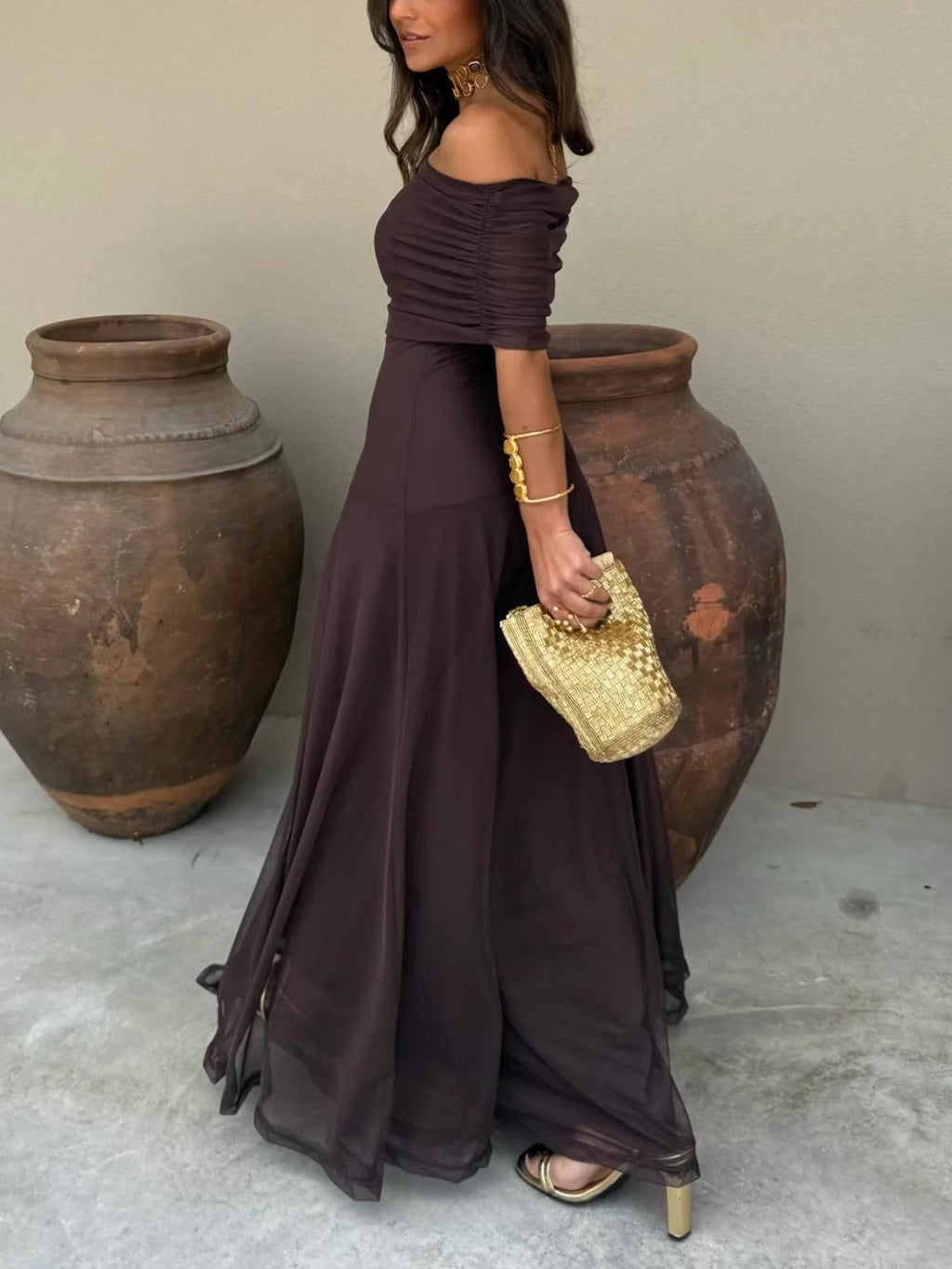 Robe longue élégante de cérémonie pour femme avec superposition en mesh