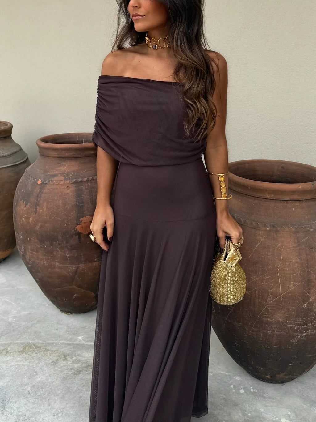 Robe longue élégante de cérémonie pour femme avec superposition en mesh