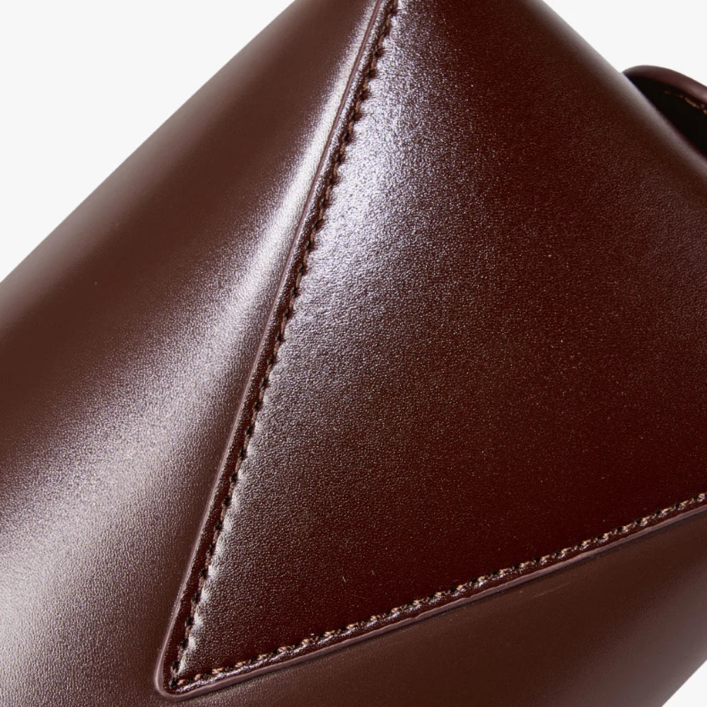 Sac à main allongé en cuir véritable brillant