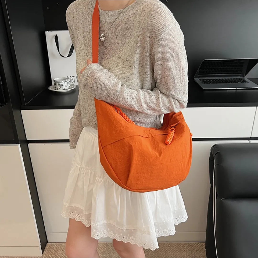 Sac bandoulière plat en nylon déperlant