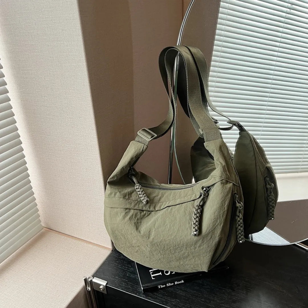 Sac bandoulière plat en nylon déperlant